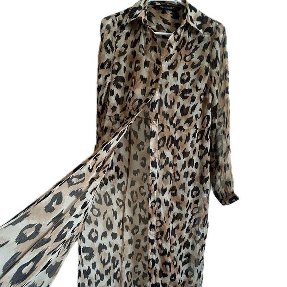 Leopard Lace Cover-Up – Chic and Feminine Layering Piece - Picture 4 of 9